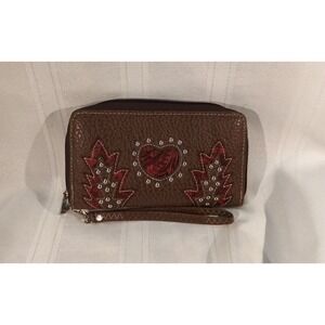 P & G Collection Brown Western Wristlet Wallet w/ Studded Heart Design